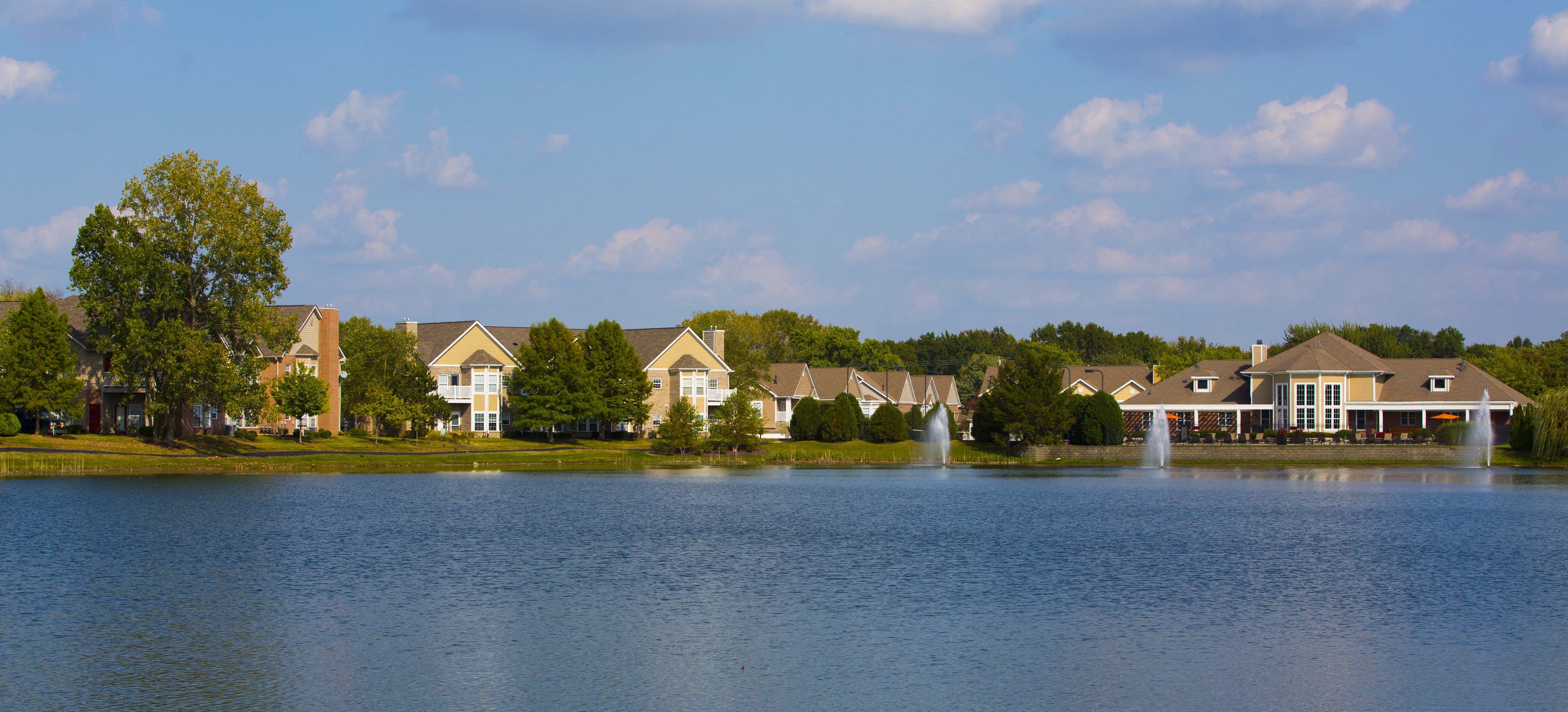 The Retreat at Carmel Apartments in Indianapolis, IN
